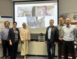 people at online Meeting 