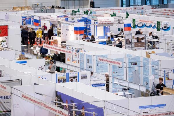 Blick auf Messe iENA in Nürnberg